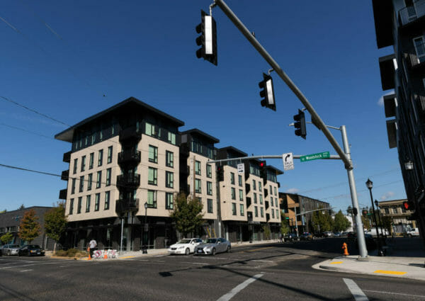 Building of Oliver Station